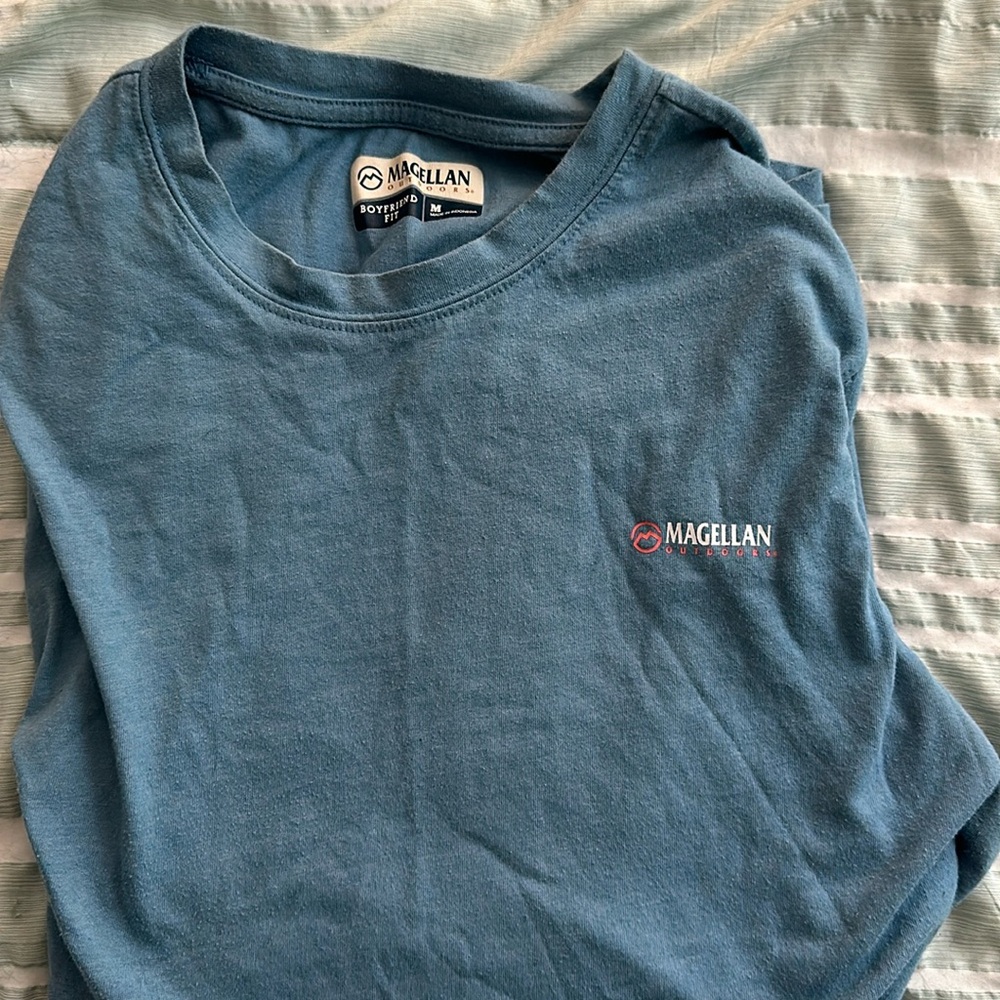 Magellan Outdoors Longsleeve Shirt size M